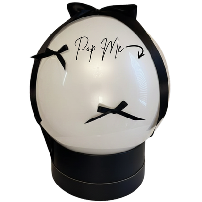 Elite Grad - Black & White Coquette Balloon